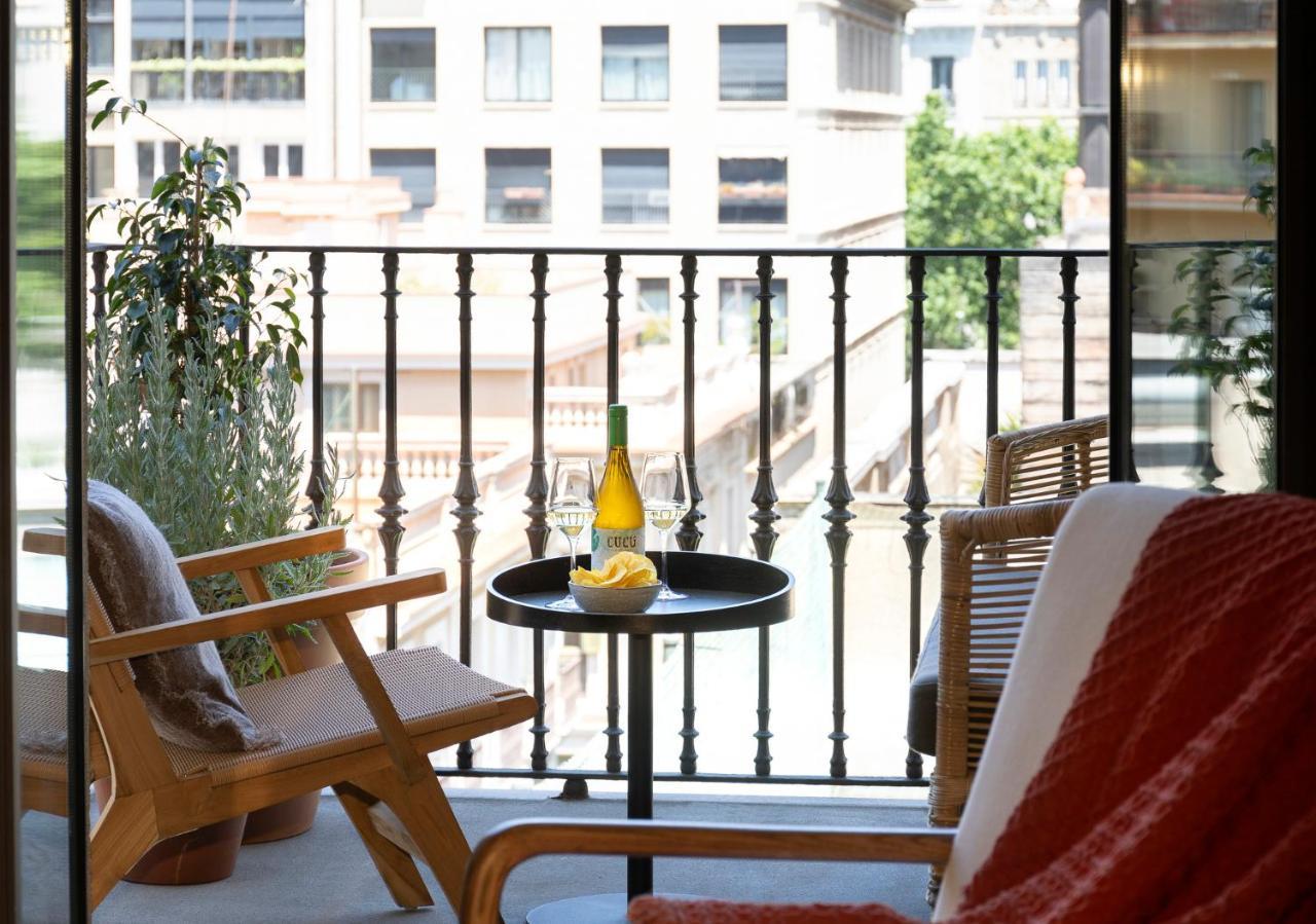 Hotel Casa Sagnier Barcelona Exterior photo A balcony